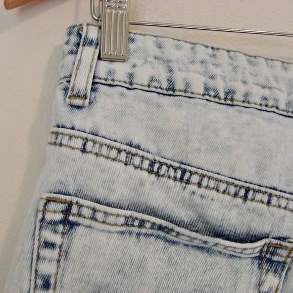 Acid Wash Light Wash Denim Jean Shorts Distressed High Waist Raw Frayed Medium - Picture 11 of 13
